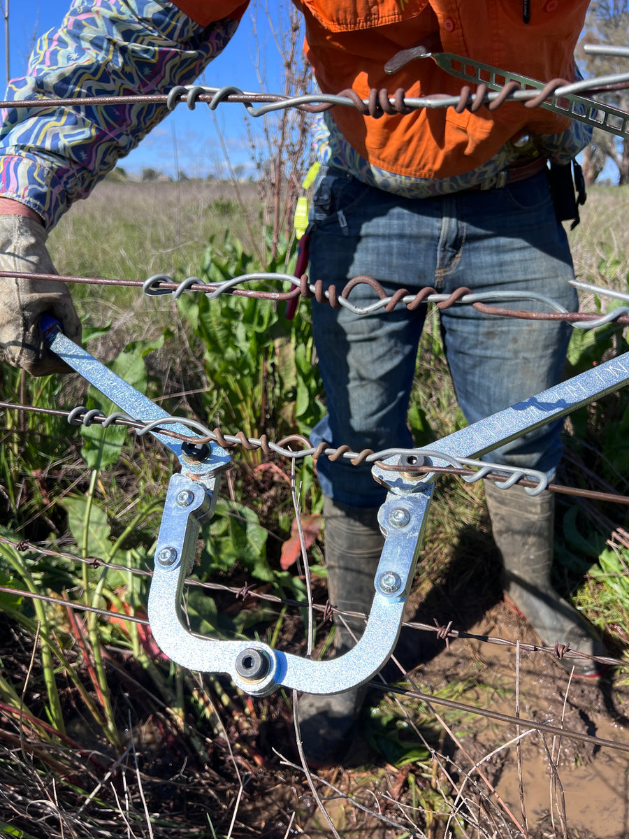Fence Repair Tool