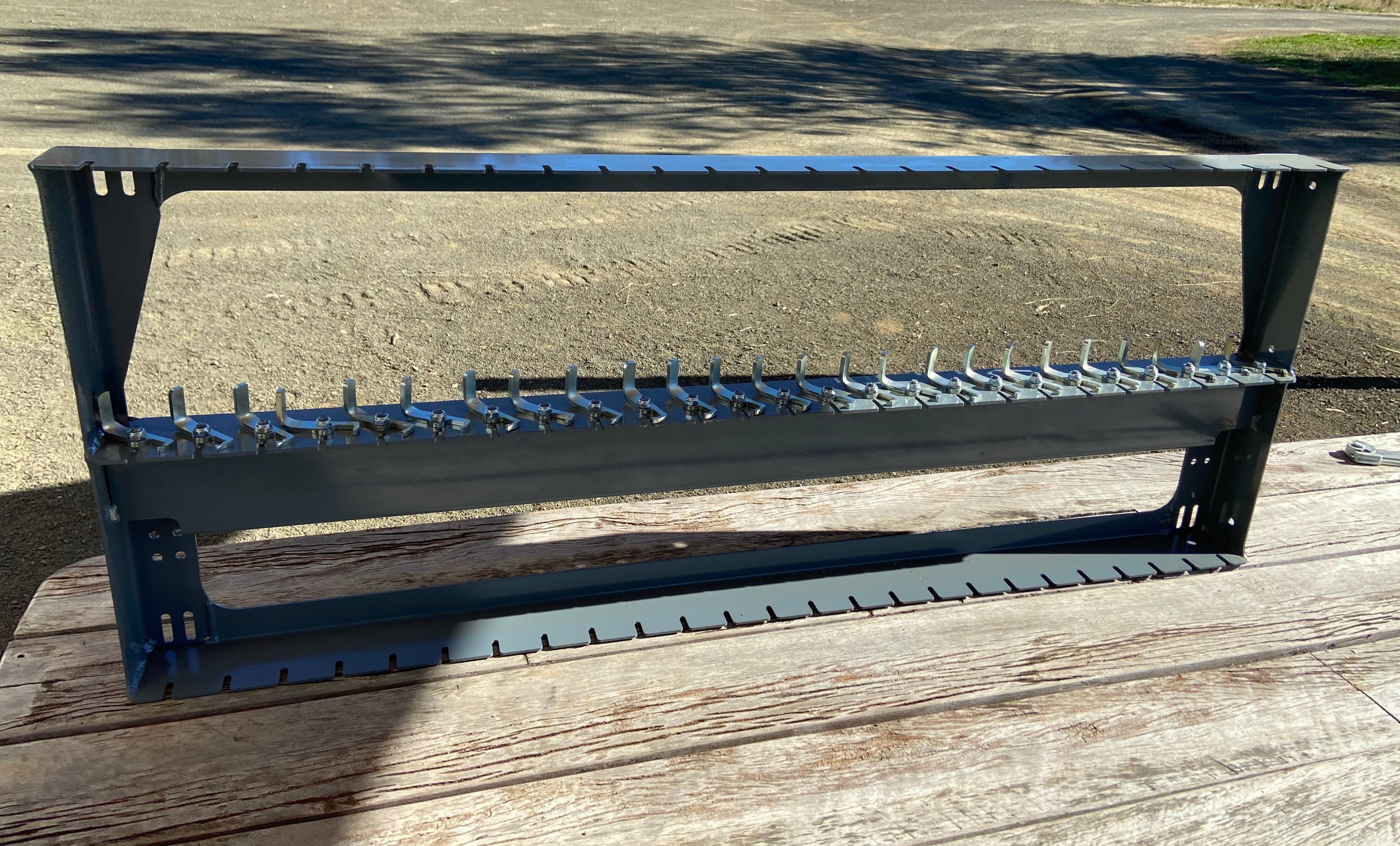 PR25 Post Rack – Walters Fencing